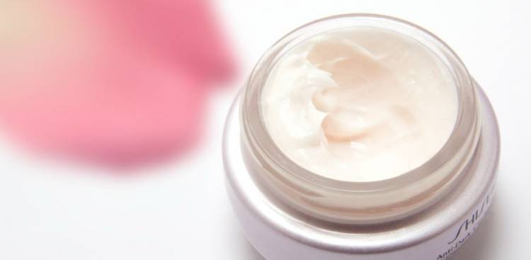 Rosacea: Symptoms, Ursachen & Treatment