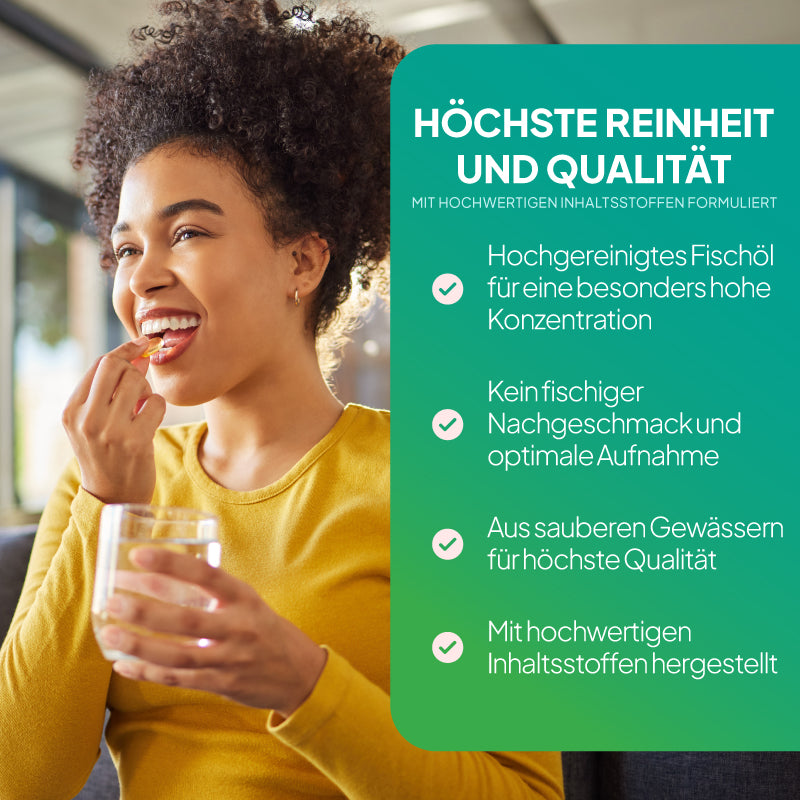 Eine Frau in einem gelben Pullover hält ein Glas in der Hand und berührt ihr Gesicht, während sie rechts eine deutsche Werbetafel liest, auf der hohe Reinheit und Qualität des Fischöls angepriesen werden.